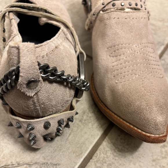 Zadig & Voltaire | Shoes | Nib Zadig Voltaire Glimmer Wild  Zadig & Voltaire Taupe Suede Pointed Ankle Booties with Studded Strap